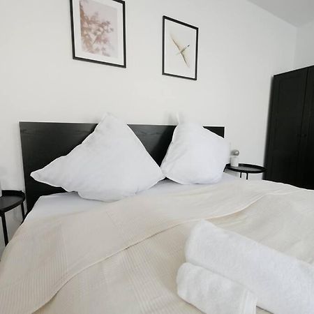 69 M², Zentral, Balkon, Stilvoll Apartment Osnabruck Bagian luar foto