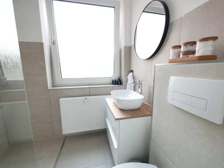 69 M², Zentral, Balkon, Stilvoll Apartment Osnabruck Bagian luar foto