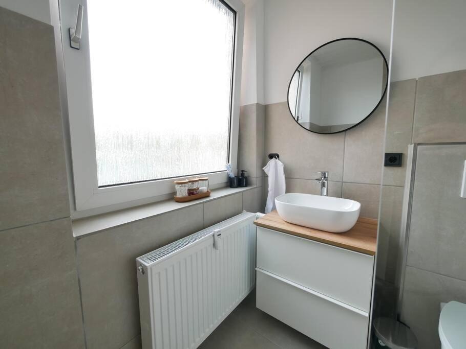 69 M², Zentral, Balkon, Stilvoll Apartment Osnabruck Bagian luar foto